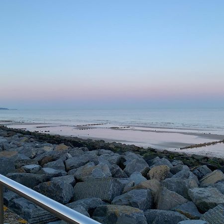 Meadows 3 New Beach Holiday Park Apartment Dymchurch Exterior photo