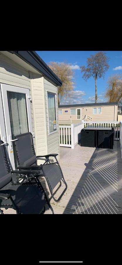 Meadows 3 New Beach Holiday Park Apartment Dymchurch Exterior photo